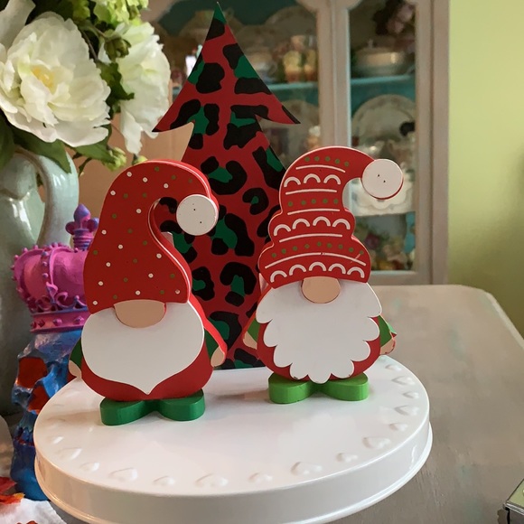 Christmas wood gnomes - Picture 3 of 4